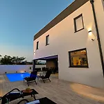 New Sea House Katarina Villa *